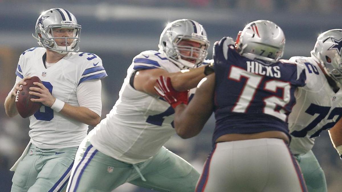 
Dallas Cowboys quarterback Brandon Weeden isn’t finding open receivers deep downfield, and has to throw short. He was 26 of 39 passing for only 188 yards Sunday against the Patriots. 
