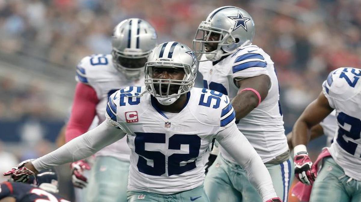 Cowboys outside linebacker Justin Durant (52) celebrates after a tackle against the Texans in 2014. Durant has signed a one-year contract to rejoin the Cowboys.