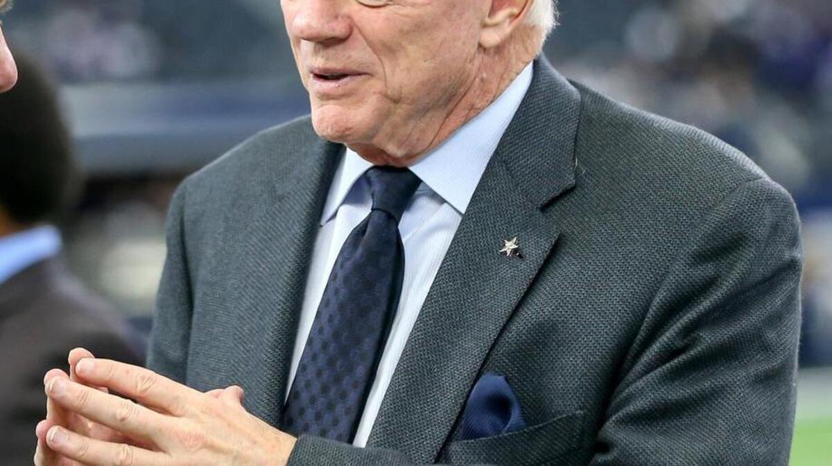 Jerry Jones is known for his phrases and offered a new one on Thanksgiving.