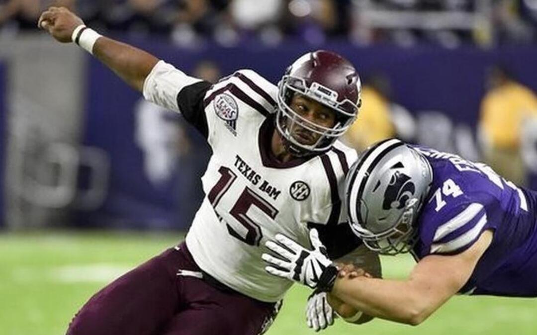 Texas A&M's Myles Garrett (15) is seen as the favorite to be the No. 1 NFL Draft pick this year. He’s asking the Dallas Cowboys to trade up and draft him.
