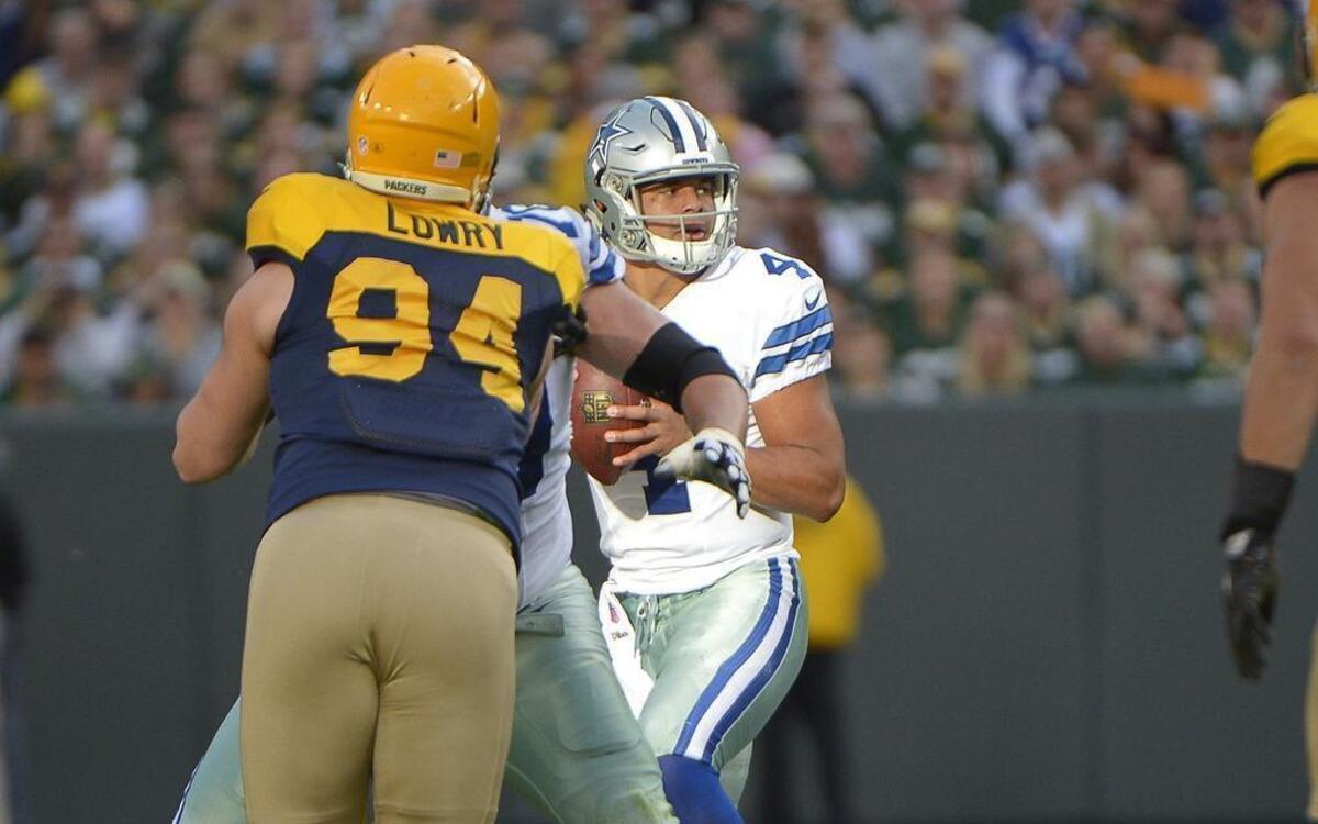 Dallas Cowboys quarterback Dak Prescott (4) completed 18 of 27 passes for 247 yards and three touchdowns, leading Dallas to a 30-16 win over the Green Bay Packers at Lambeau Field. The Cowboys have won five straight after starting 0-1.