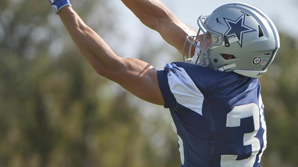 Cowboys safety Jeff Heath (38) doubled as the team’s kicker at practice Wednesday, with Dan Bailey nursing a back injury.