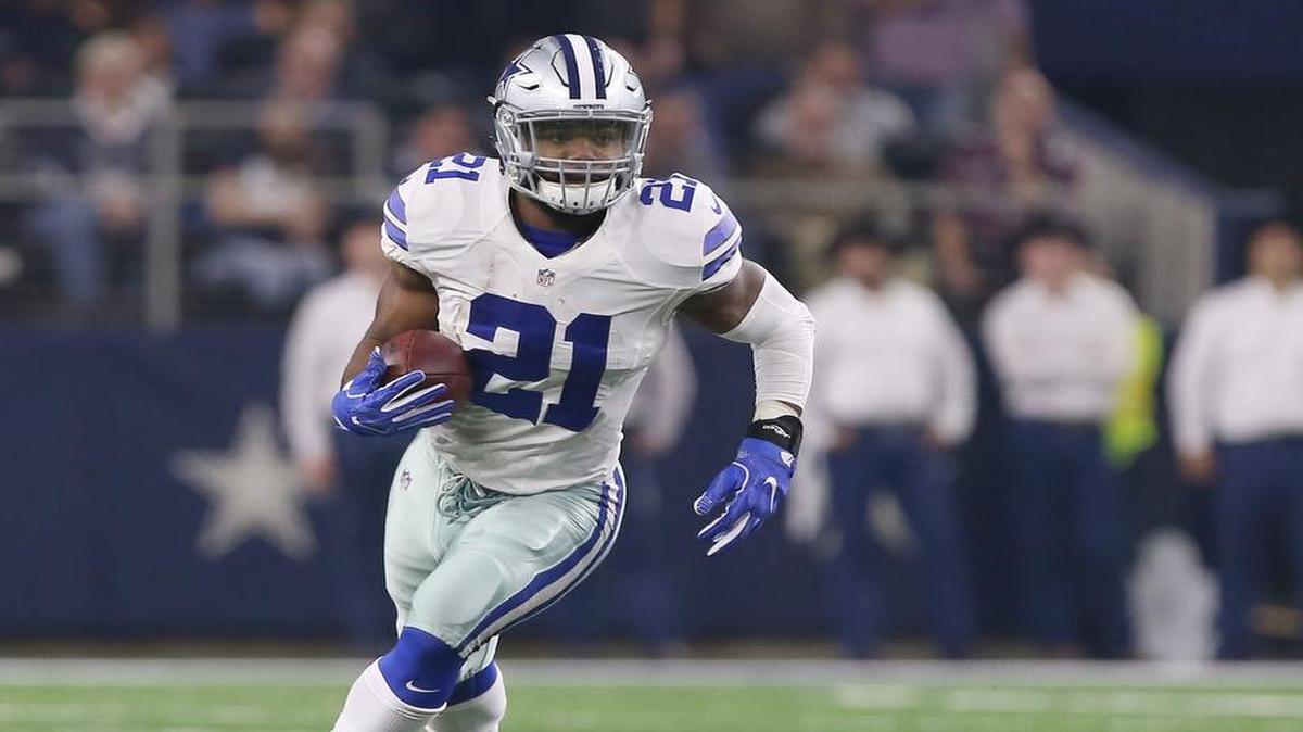 Dallas Cowboys running back Ezekiel Elliott had some clever moves against Tampa Bay Sunday night at AT&T Stadium.