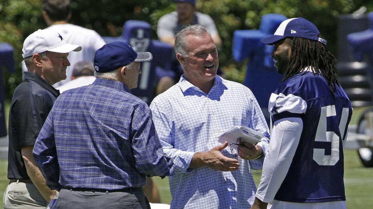 Cowboys vice presidet Stephen Jones said congressional report on concussions inaccurate and unfounded.