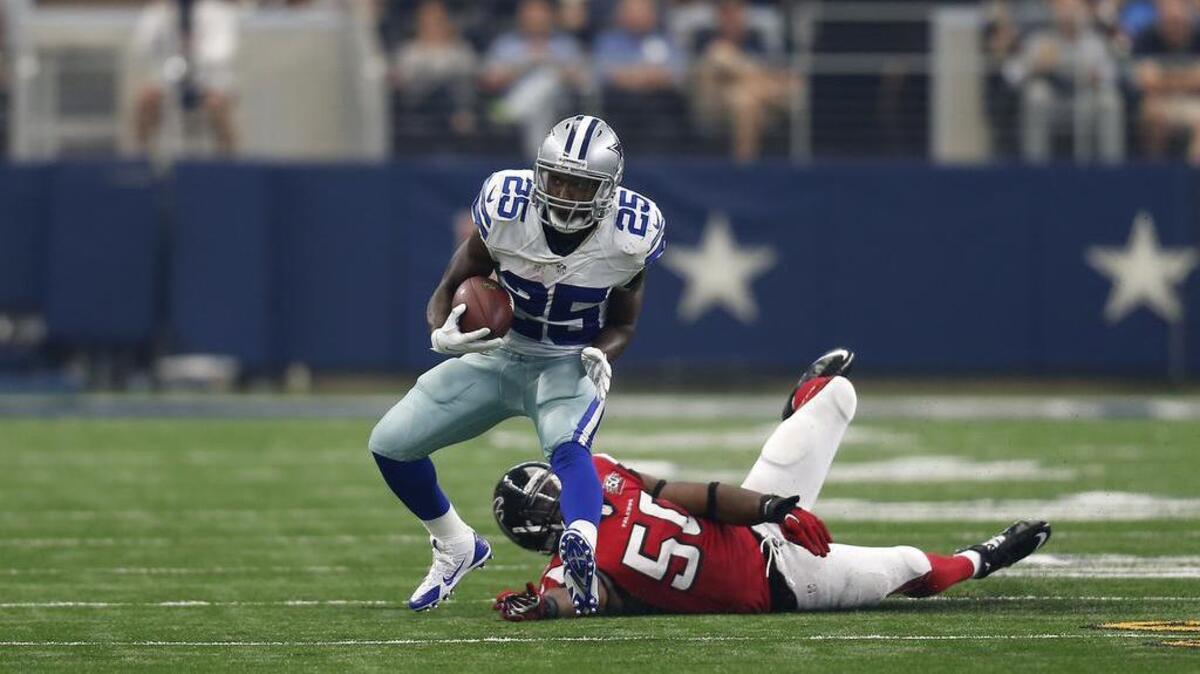
Dallas Cowboys running back Lance Dunbar (25) has 21 catches for 215 yards this season.
