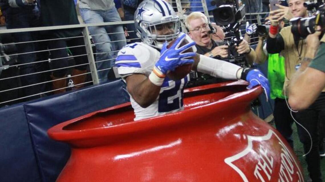 Relive Zeke’s 2016 Red Kettle jump that spiked Salvation Army donations