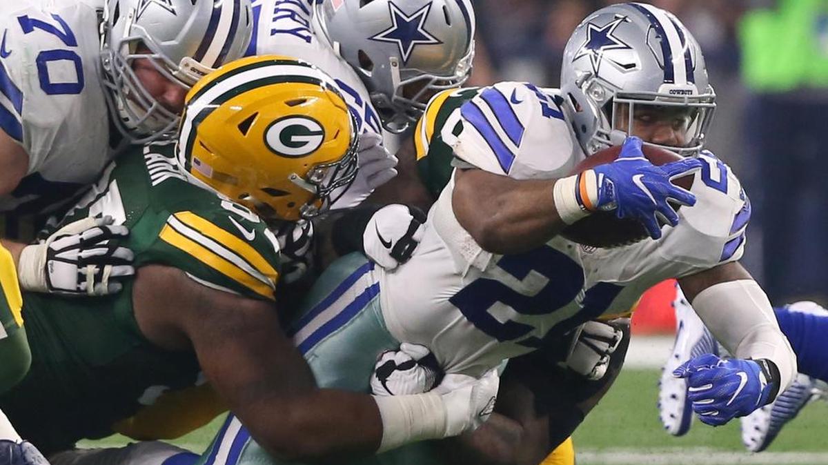 Dallas Cowboys running back Ezekiel Elliott earned Pro Bowl honors as a rookie.