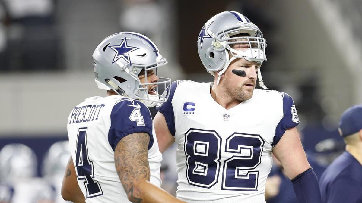 Dallas Cowboys quarterback Dak Prescott and tight end Jason Witten are wearing the team’s Color Rush all-white uniforms.