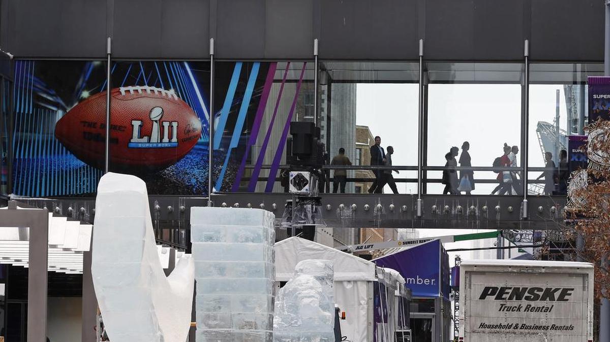 In this Jan. 24, 2018 photo, lunch hour crowds use the skyway system on the Nicollet Mall in Minneapolis where preparation for the upcoming Super Bowl continues.
