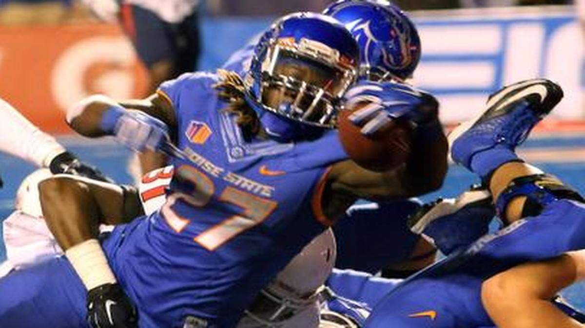 
The Cowboys got a close look at Boise State running back Jay Ajayi, who visited Valley Ranch on Friday for Dallas Day workouts.
