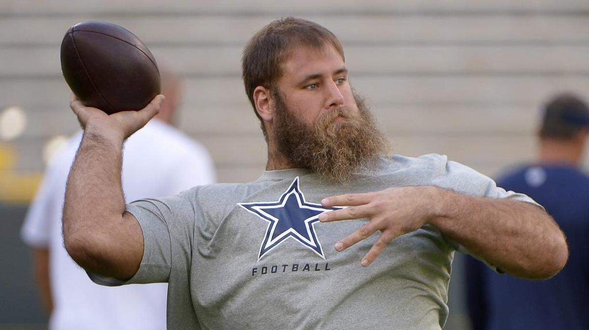 Dallas Cowboys center Travis Frederick (72) and his fellow linemen have helped the team out of some bad situations.