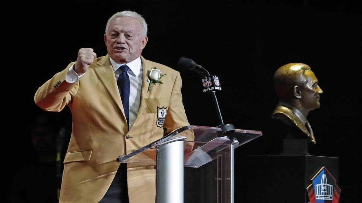 Jerry Jones, the Dallas Cowboys owner, was inducted into the Pro Football Hall of Fame Saturday.