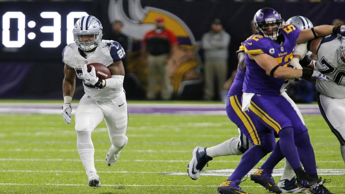 Dallas Cowboys running back Ezekiel Elliott is drawing high praise this season.