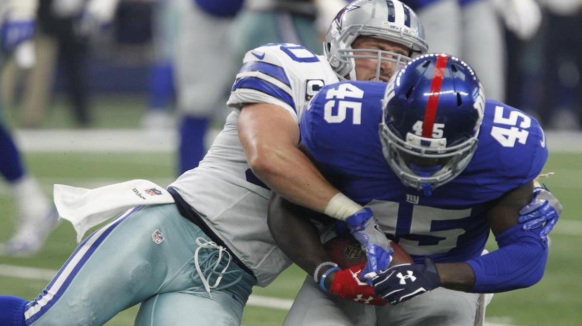 Dallas Cowboys outside linebacker Sean Lee had 10 tackles against the New York Giants.