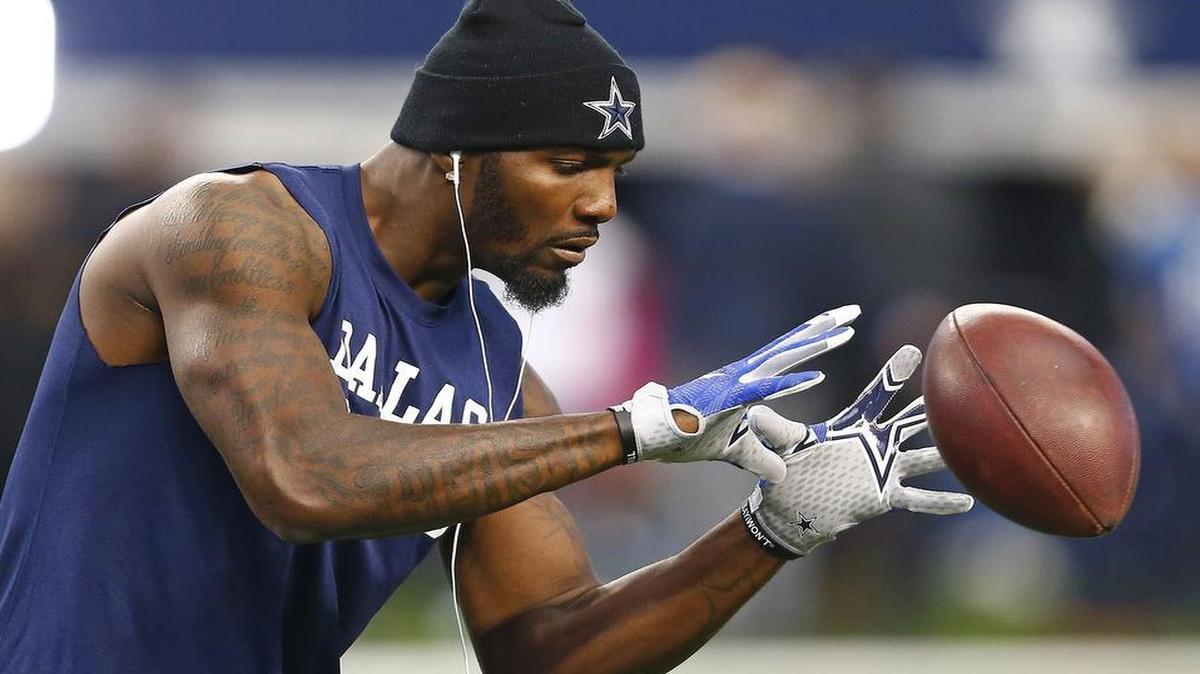 
Dallas Cowboys wide receiver Dez Bryant attended the final day of minicamp on Thursday at AT&T Stadium, but did not practice. 

