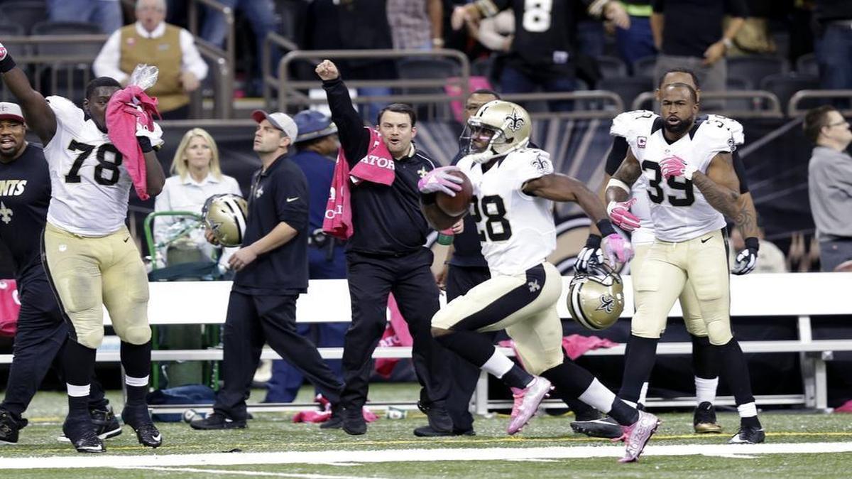 
C.J. Spiller of the Saints breaks free for an 80-yard game-winning touchdown run and catch against the Cowboys.

