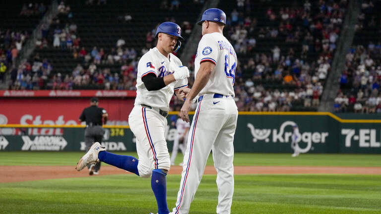On ‘Fan Appreciation Day’ the Texas Rangers ran out of foam ‘No. 1’ fingers