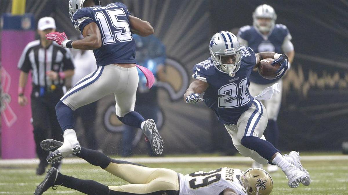 
Cowboys running back Joseph Randle (21) was punished by coaches after an ill-advised goal-line play, but Jerry Jones said that won’t factor into who starts Sunday.
