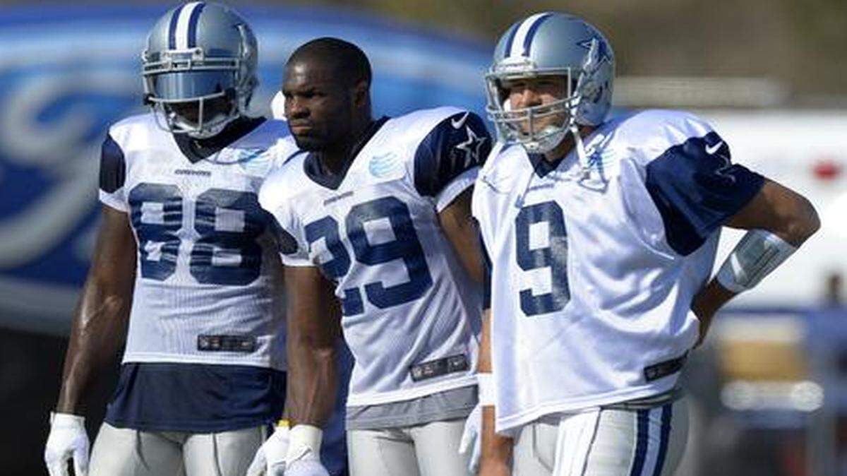 
Dallas Cowboys starters, from left, Dez Bryant, DeMarco Murray and Tony Romo want to keep the momentum they’ve gained from winning the past three games.
