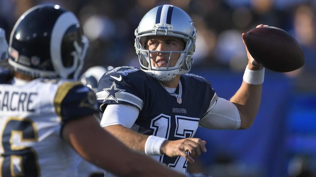 Kellen Moore struggled on Saturday night vs. the Rams in the Cowboys’ second preseason game.