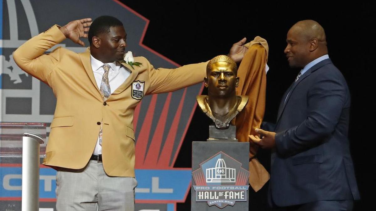 LaDainian Tomlinson went into the Hall of Fame on Saturday night.
