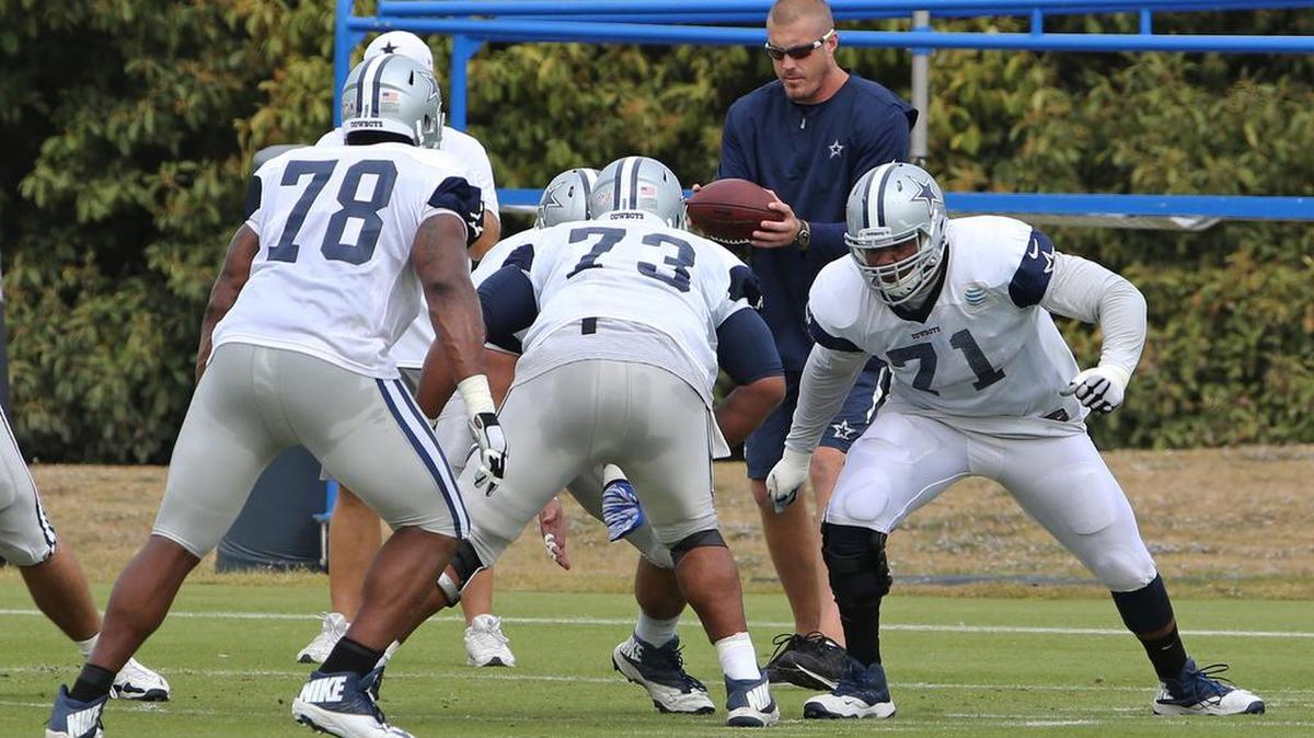 Swing guard and backup center Joe Looney looks forward to joining “one of the best offensive lines” in the NFL.