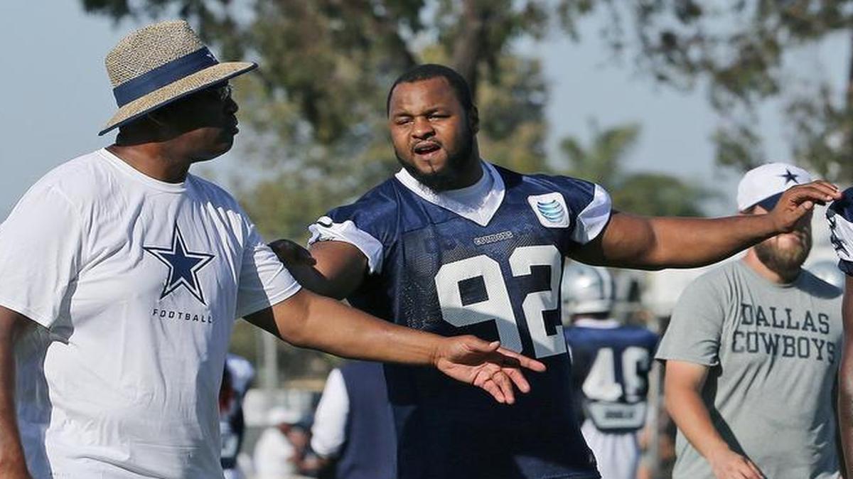 
Jeremy Mincey (92), with former Cowboy great Charles Haley, reported to camp Sunday and will do individual drills Monday.


