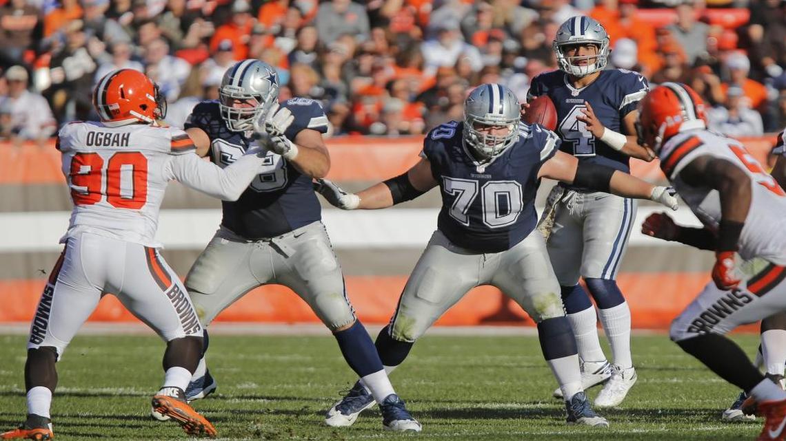 Rookie quarterback Dak Prescott and the Dallas Cowboys begin the second half of the season with a 7-1 record.