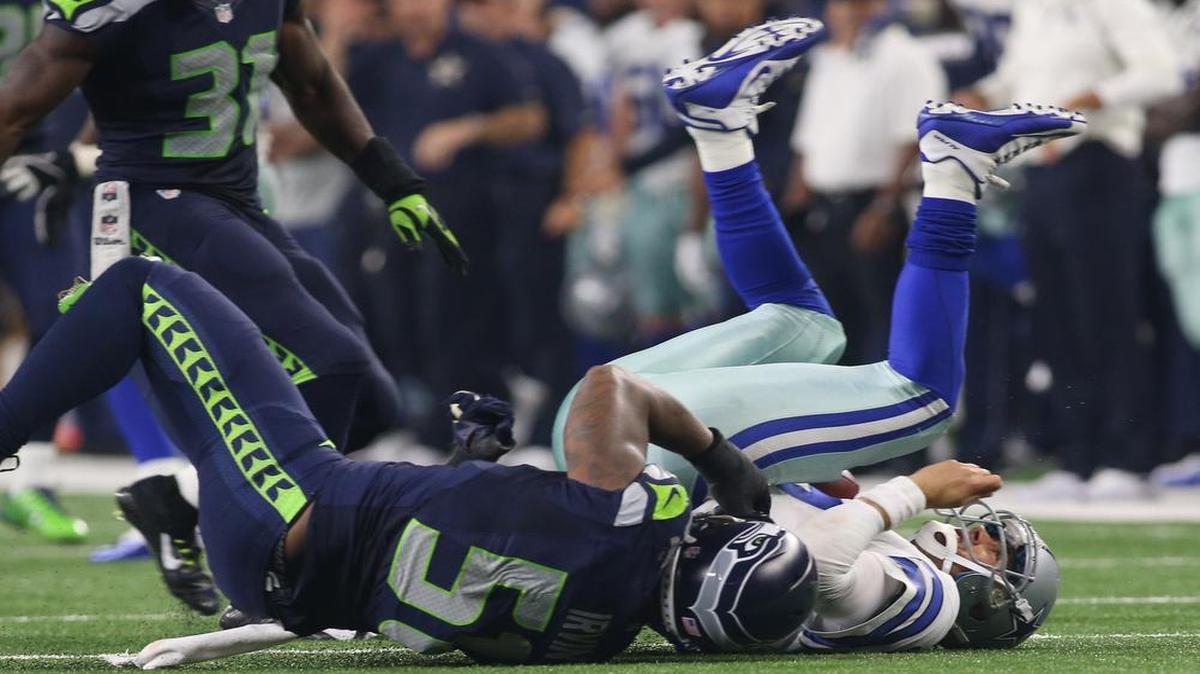 Quarterback Matt Cassel and the Cowboys passing game continued to be grounded against the Seahawks.