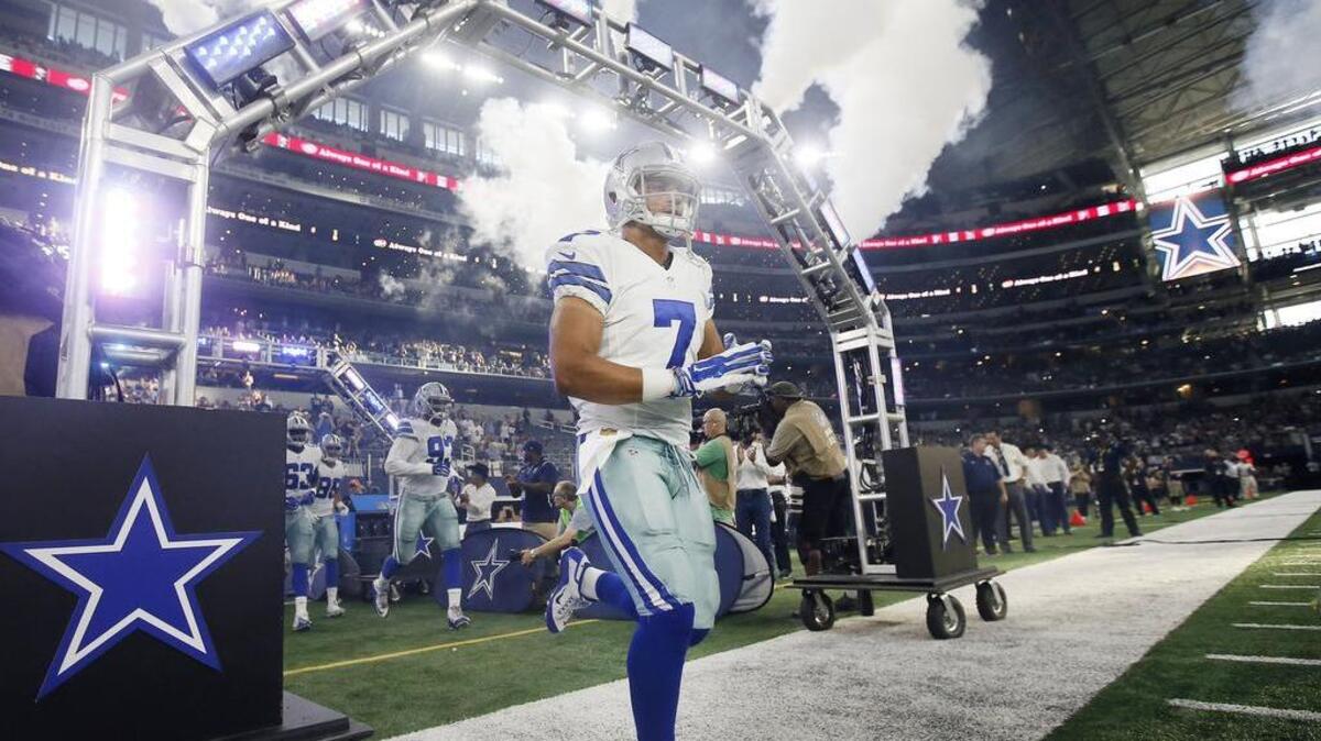 
Jameill Showers (7) made the practice squad as a quarterback, but his versatility will serve him well during practice.
