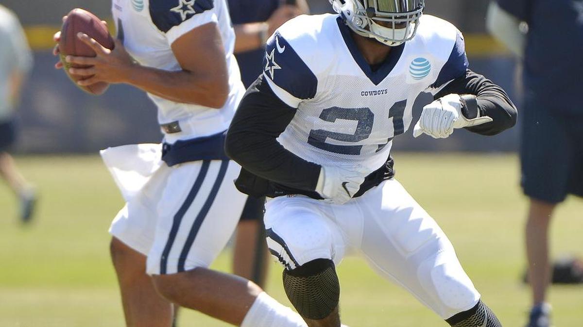 Dallas Cowboys running back Ezekiel Elliott and quarterback Dak Prescott will form an all-rookie backfield in the season opener against the New York Giants.