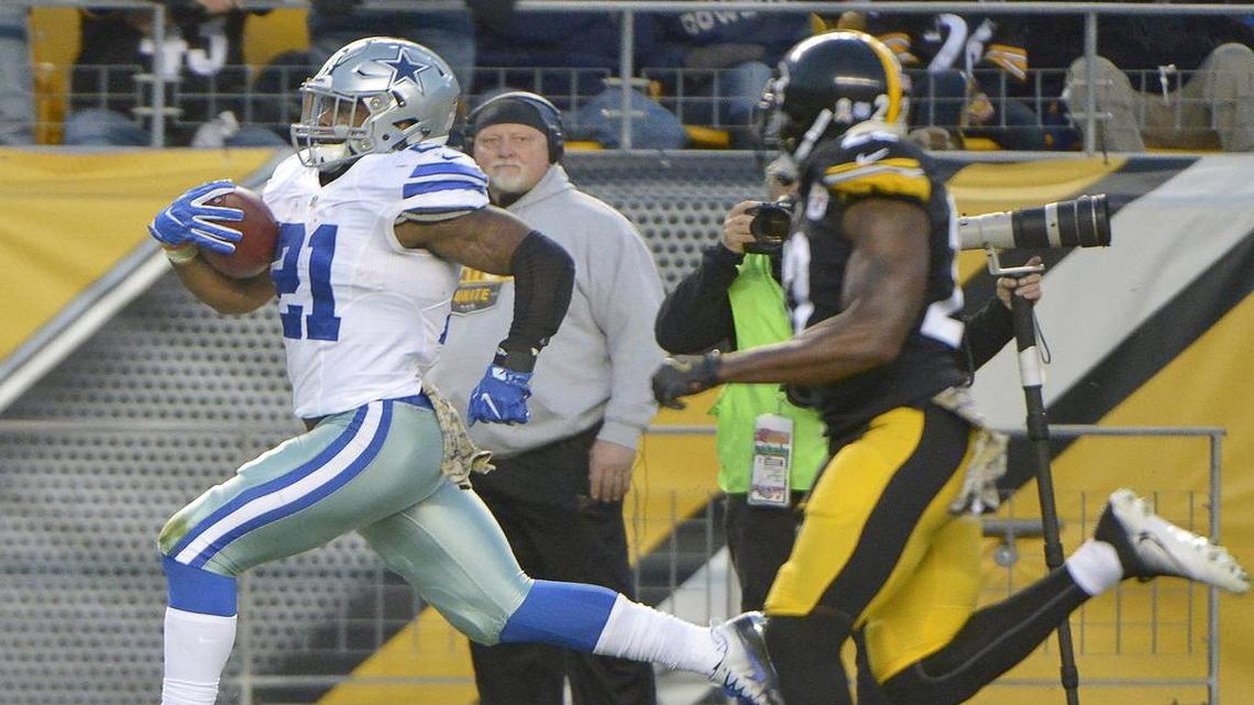 Dallas Cowboys rookie Ezekiel Elliott (21) has 1,005 yards rushing this season.