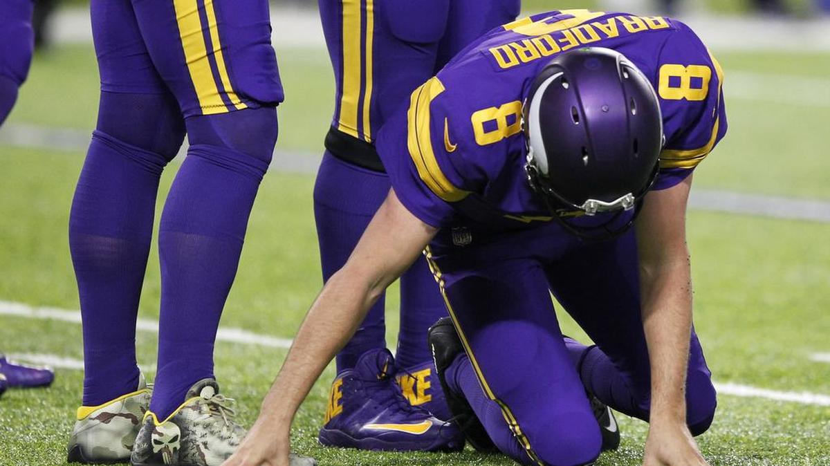 Vikings quarterback Sam Bradford was briefly injured in the first half, and Minnesota wanted a flag it didn’t get.