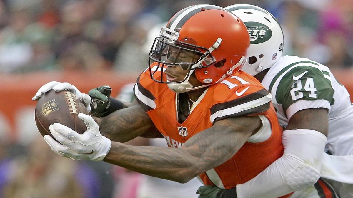 Now in his fifth NFL season, former quarterback Terrell Pryor has found a home at receiver. He ranks in the NFL’s top 20 in both receptions (41) and receiving yards (532) this season. He could be a problem for a Cowboys’ secondary missing Morris Claiborne and Barry Church.