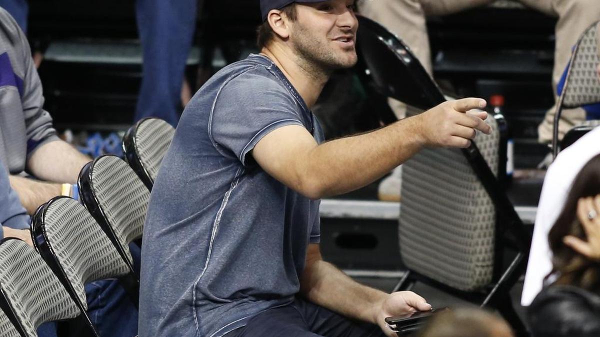 Dallas Cowboys quarterback Tony Romo is working out without any limitations.