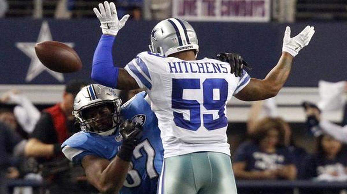 
Cowboys linebacker Anthony Hitchens was not called for pass interference against Lions tight end Brandon Pettigrew.



