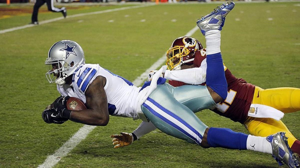Dallas Cowboys wide receiver Dez Bryant is having foot and ankle surgery today in New York.