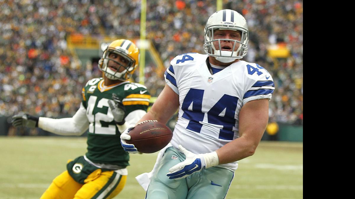 
Tyler Clutts is returning to the Dallas Cowboys. He caught a touchdown in the playoff loss to the Green Bay Packers.
