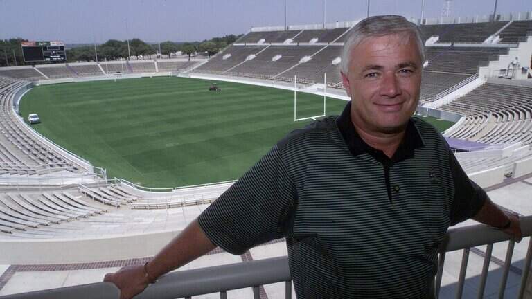 Tributes pour in after death of former TCU, Texas A&M football coach