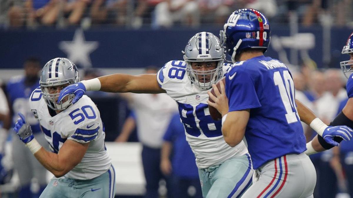 Tyrone Crawford is flexible in moving from inside to outside along D-line.
