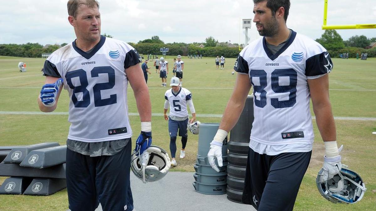 Dallas Cowboys tight ends Jason Witten and Gavin Escobar.