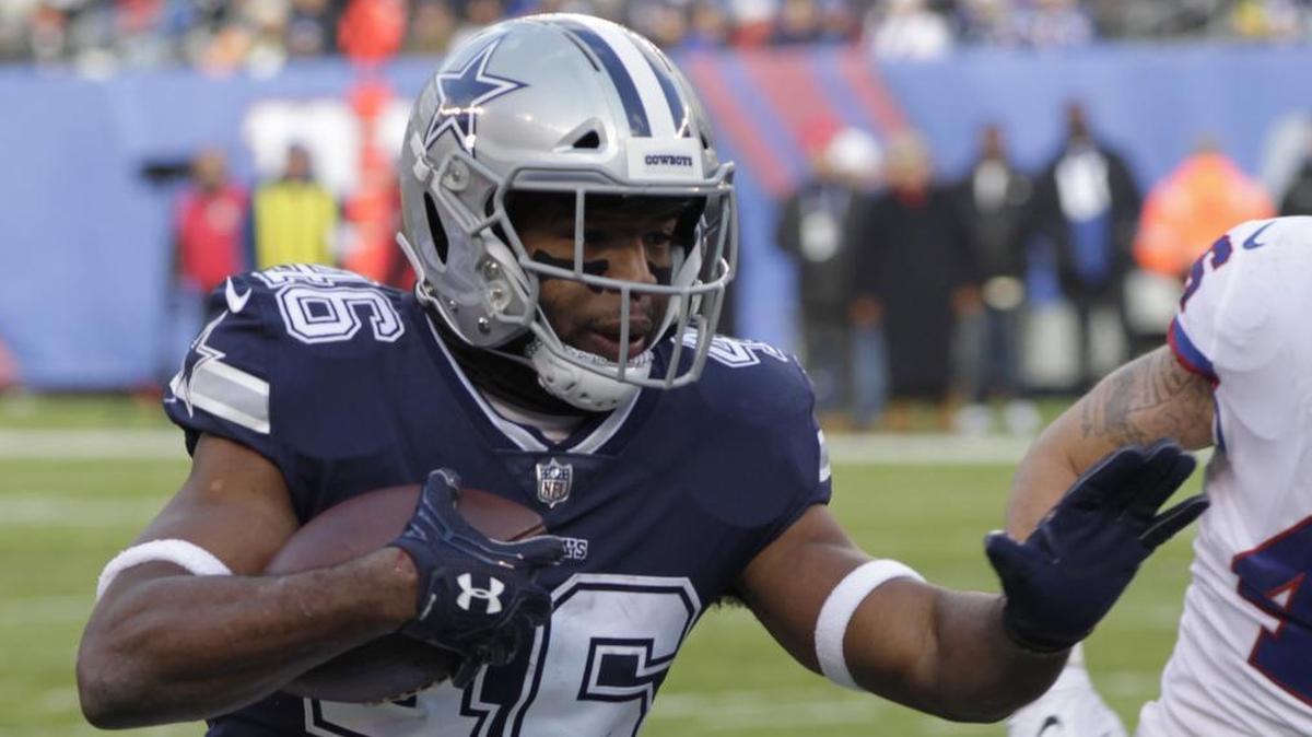 Cowboys running back Alfred Morris, above, has played well during the absence of Ezekiel Elliott.