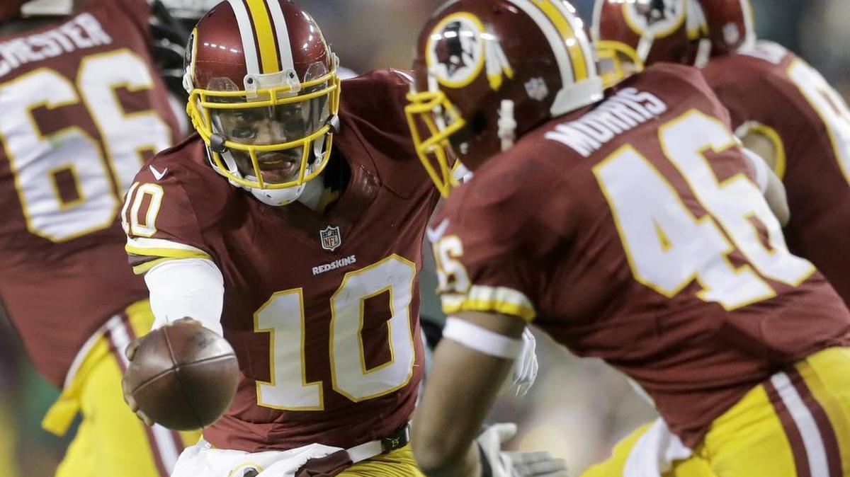 Free agent running back Alfred Morris (46) will visit the Cowboys, who seek a back to pair with Darren McFadden.