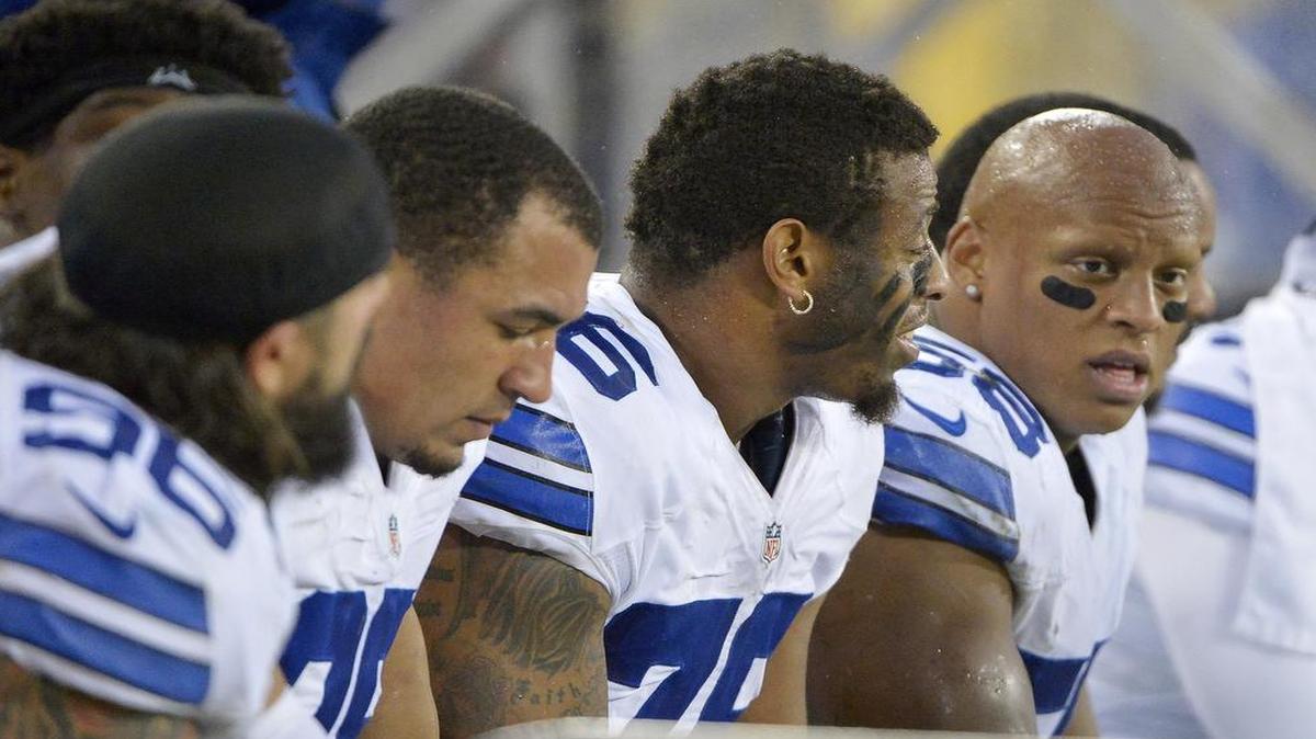 Sack is little consolation for Greg Hardy, second from right, and the rest of the Dallas Cowboys defense after Sunday’s 28-7 loss at Green Bay.