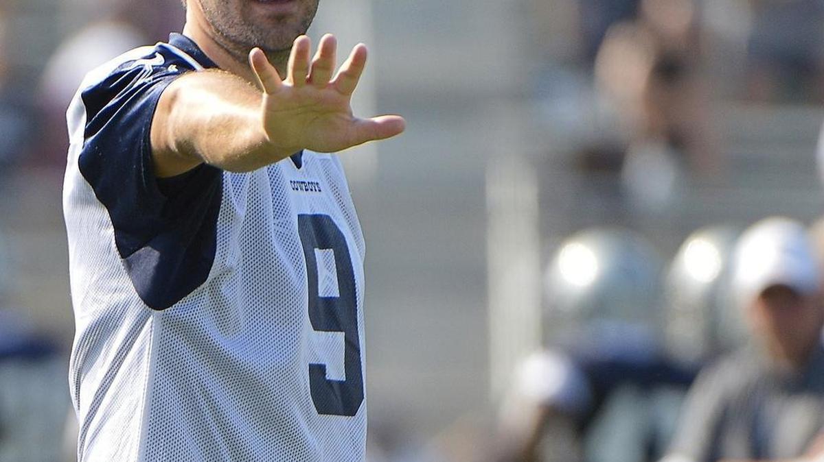 Tony Romo is in great shape despite unflattering viral pic.