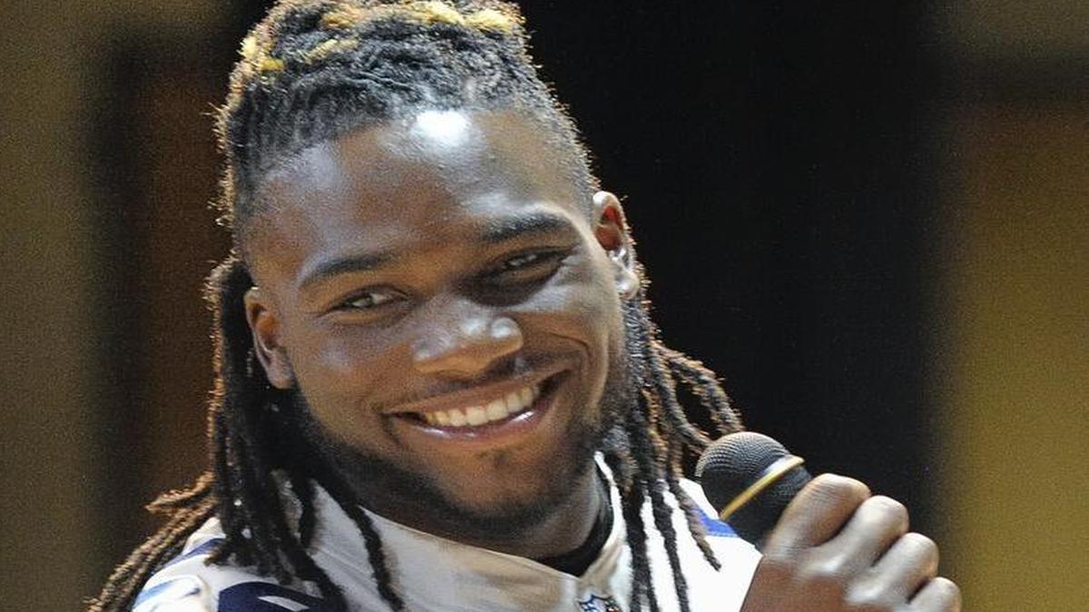 Dallas Cowboys rookie linebacker Jaylon Smith is still confident in his abilities. A knee injury caused him to miss his entire rookie season.