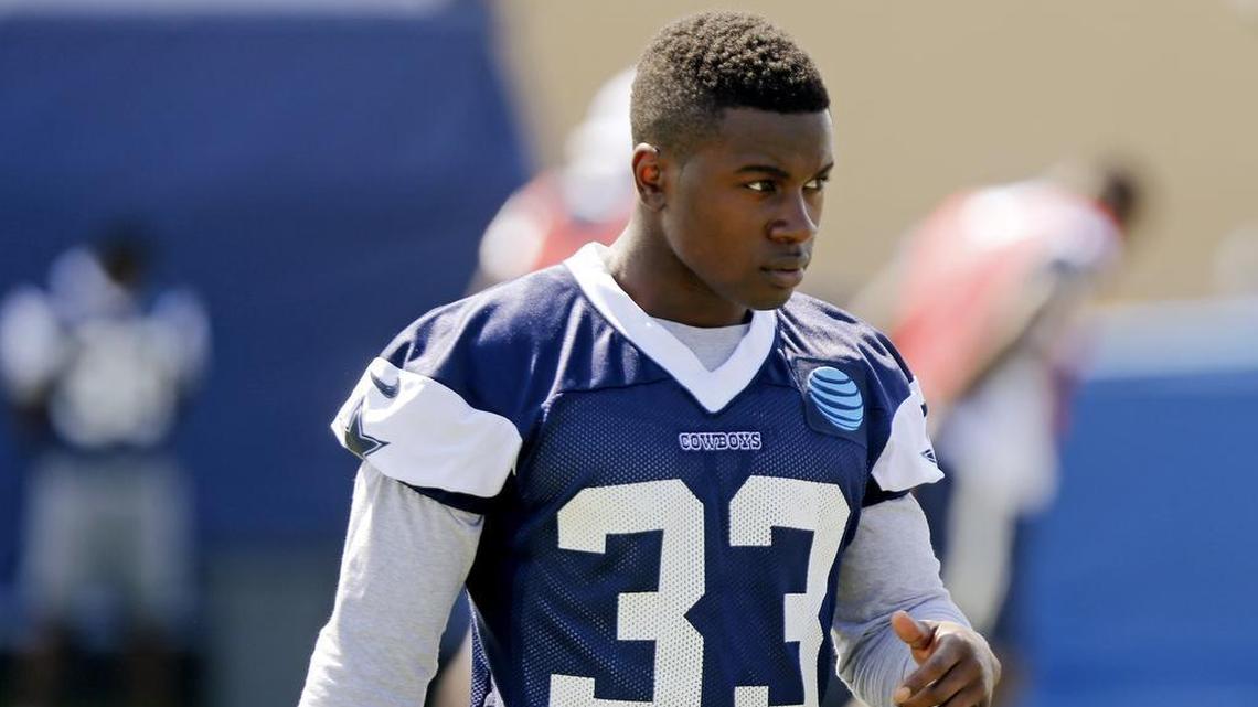 Dallas Cowboys rookie cornerback Chidobe Awuzie gave his mom a 2018 Range Rover for her birthday.