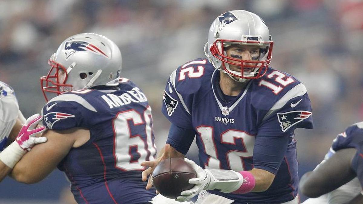 
Patriots quarterback Tom Brady completed 20 of 27 passes for 275 yards and two touchdowns.

