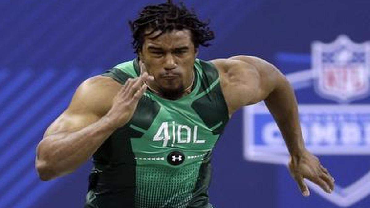 
Clemson defensive lineman Vic Beasley improved his draft stock with a 40-yard dash time of 4.53 seconds, a 41-inch vertical leap and 35 reps on the 225-pound bench.


