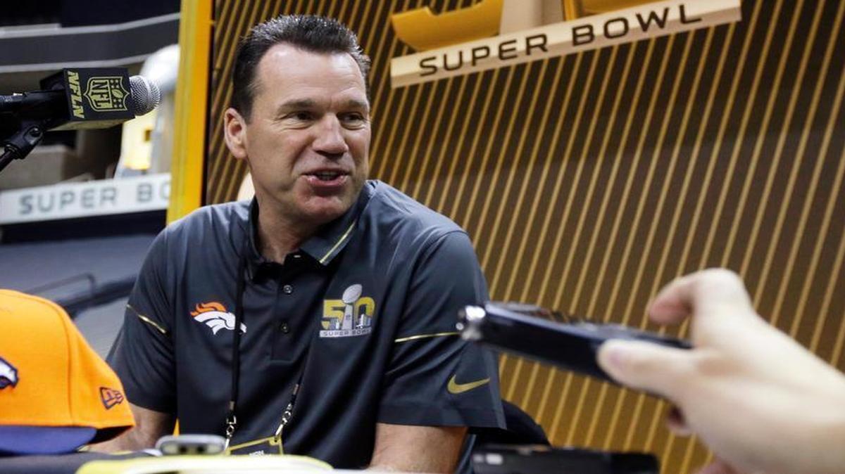 Broncos coach Gary Kubiak admits that a “mini-stroke” on the sideline in Houston made him change the way he coaches.